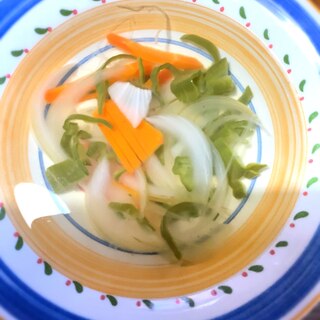 付け合わせに便利ピーマンの野菜スープ(o^^o)